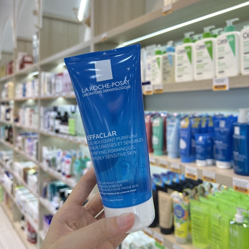 Gel rửa mặt tạo bọt cho da dầu nhạy cảm La Roche-Posay