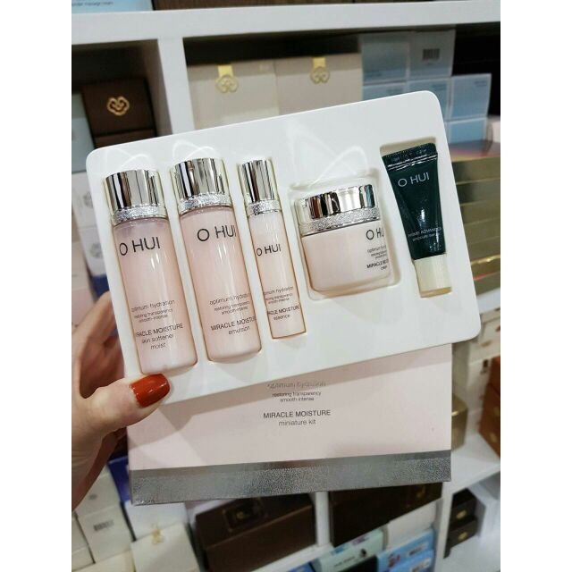 Set dưỡng mini Ohui Miracle moisture