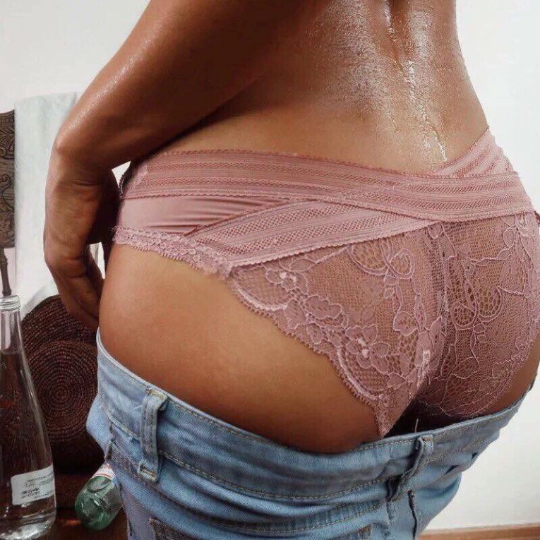 Quần lót Vic ren cạp chéo