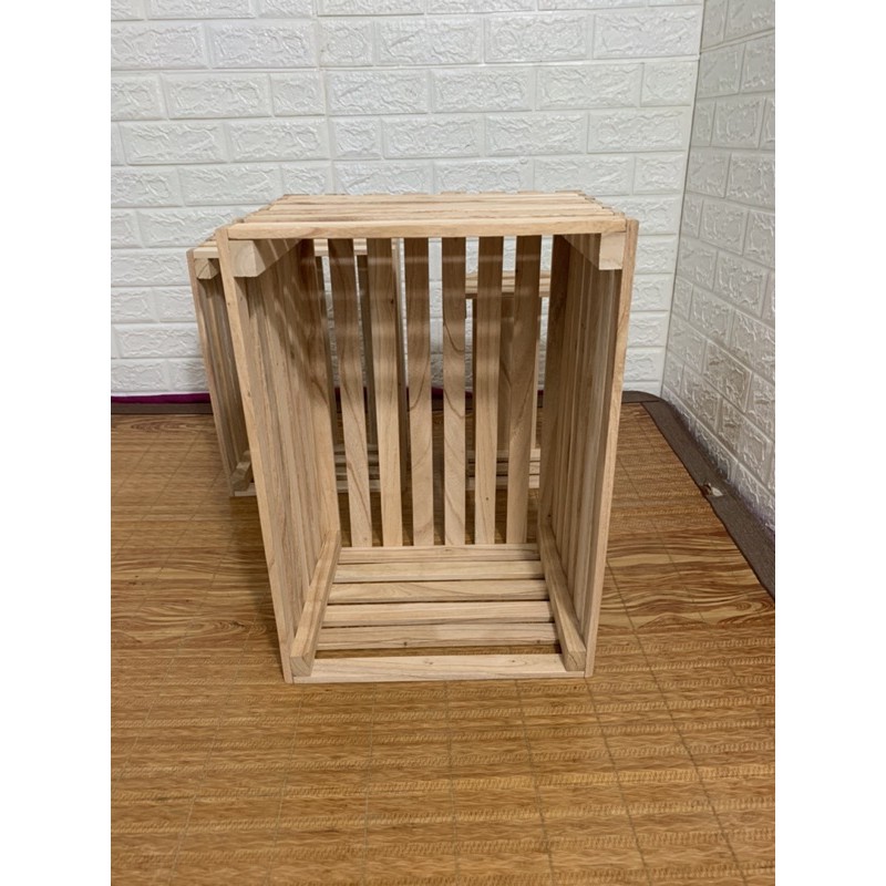 thùng pallet size L 50x35 , sâu 27cm