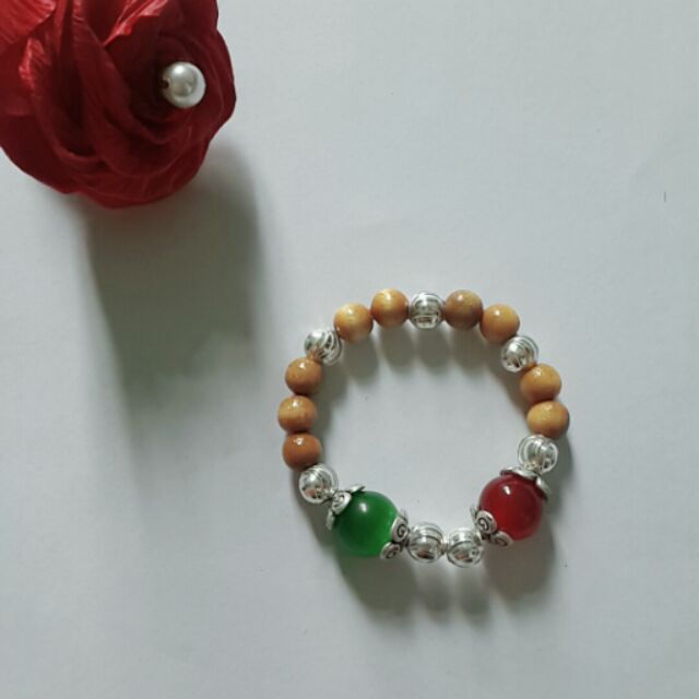 Vòng dâu tằm cho bé trai