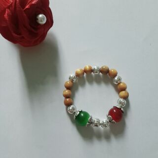 Vòng dâu tằm cho bé trai