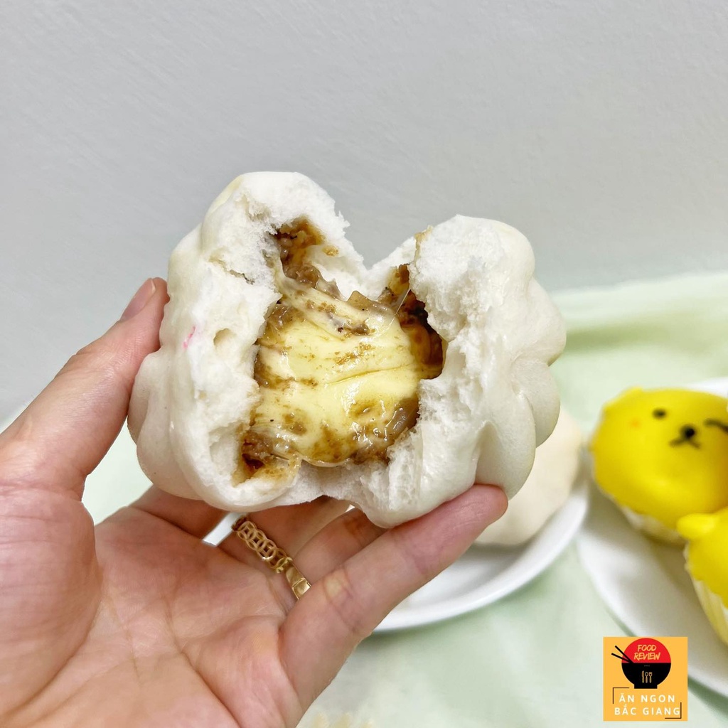 Bánh bao xá xíu phô mai men tươi