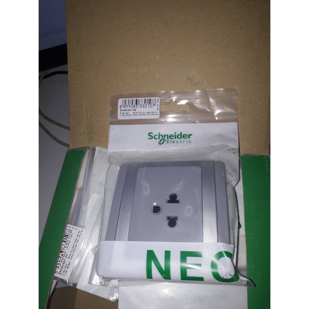 Ổ cắm E3426UEST GS Schneider - 3 chấu, Nâu bạc