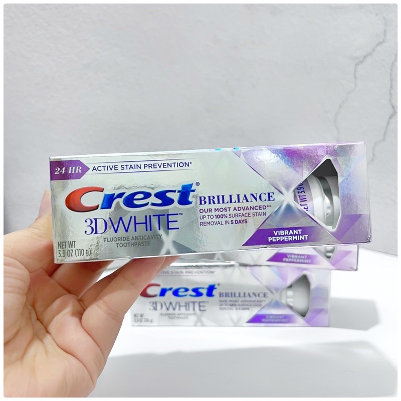 Kem đánh răng Crest 3D White