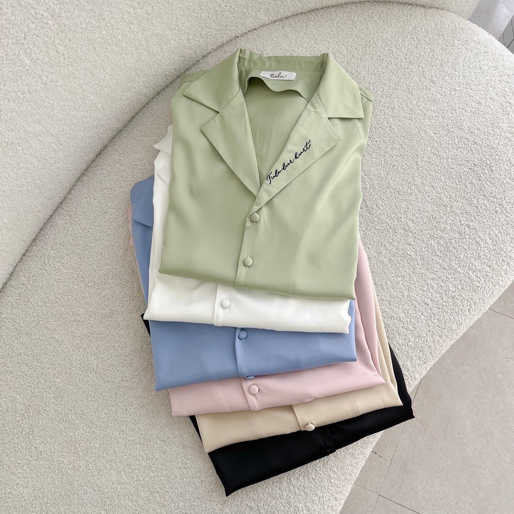 TIELA Áo sơ mi lụa tay ngắn thêu chữ -Farah Shirt