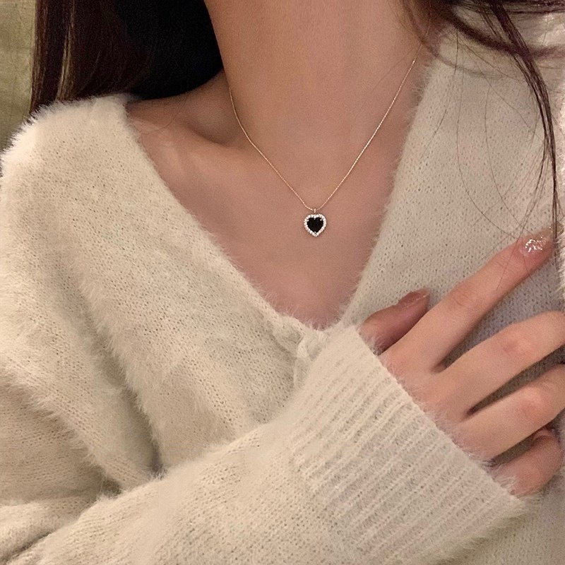 Dây Chuyền Mặt Trái Tim Đính Đá Zircon Màu Đen Phong Cách Hàn Quốc