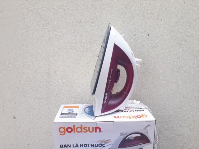 Bàn là GOLDSUN hơi nước 1600W