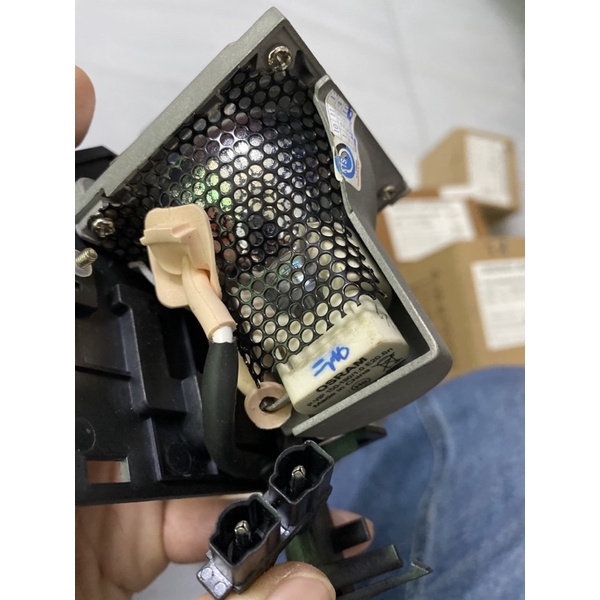 Bóng đèn máy chiếu osram P-vip 150-180/1.0 e20.6n