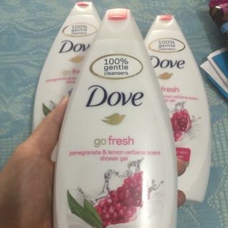 Sữa tắm dove dưỡng ẩm mùi thơm dễ chịu .................................................................................
