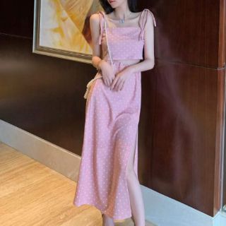Set QCCC áo dây chân váy chấm bi