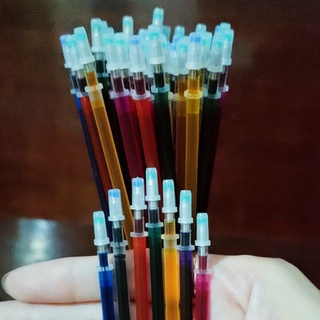 Bút bay màu khi ngâm giặt . Bút vẽ may mặc. Bút chấm vải. Ngòi viết vẽ vải tan trong nước