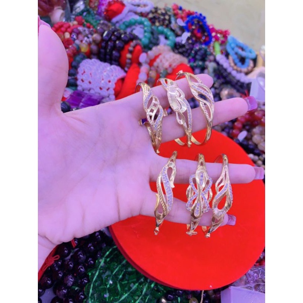 Lắc tay cứng vàng 6k