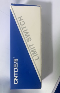 Công tắt hành trình TZ-8108 ( LIMiT SWITCH )