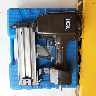 súng bắn đinh tường dùng hơi TCK T64