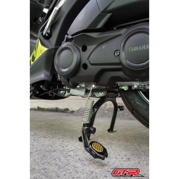 Lót đạp chân chống đứng GTR NVX155 XMAX