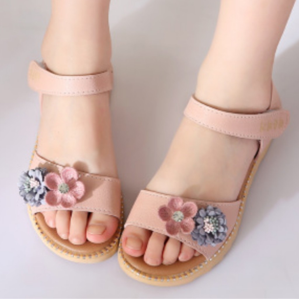 Sandal Bé Gái ♥ FREESHIP ♥ Dép Quai Hậu Đính Hoa Trà Da Mềm size 26-37