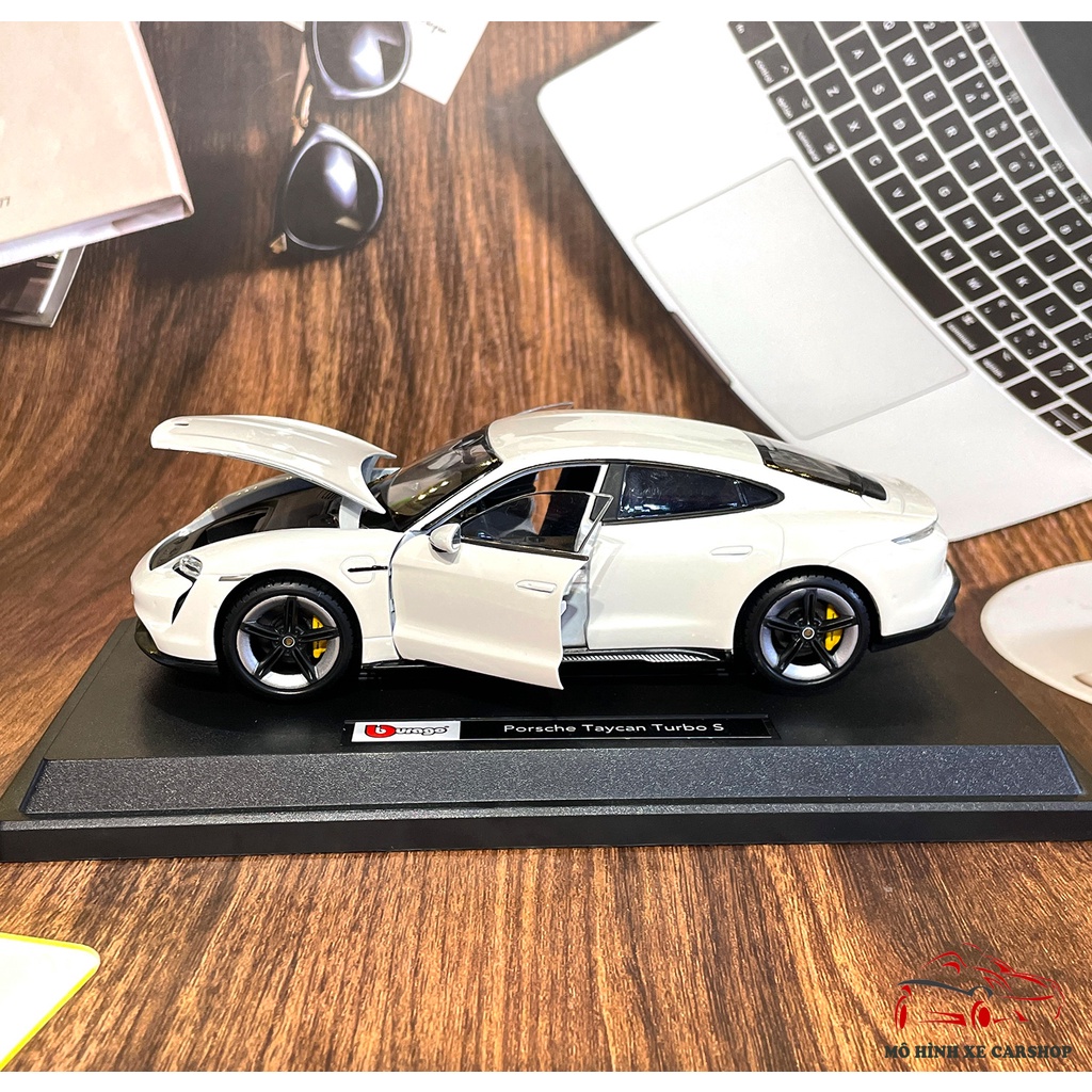 Mô hình xe cao cấp Porsche Taycan Turbo S tỉ lệ 1:24 hãng Burago 2 màu