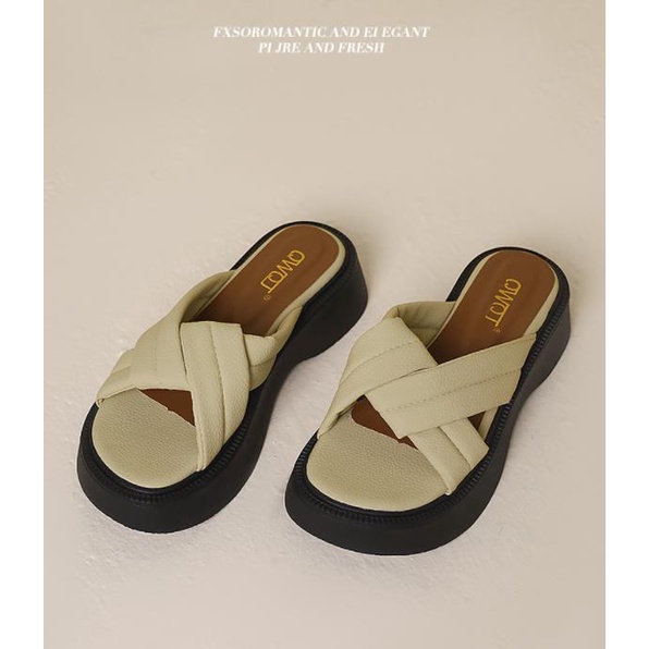 Dép Quai Ngang Đế Dày Thời Trang Mùa Hè 2022 Mới Dành Cho Nữ