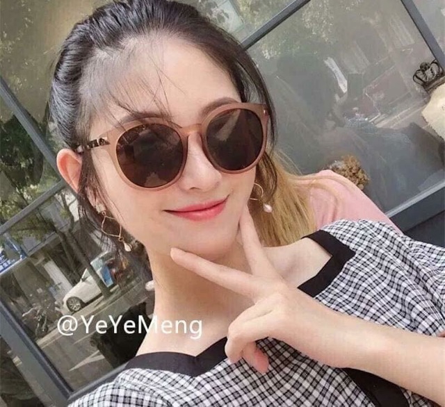 Kính râm gọng nâu tây cho nữ siêu hot