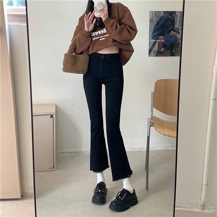 Quần kaki ống loe cực tôn dáng dễ mix đồ k