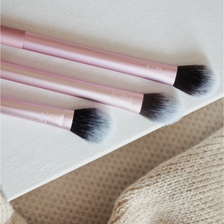 REAL TECHNIQUES SETTING BRUSH ( CỌ SETTING PHẤN)