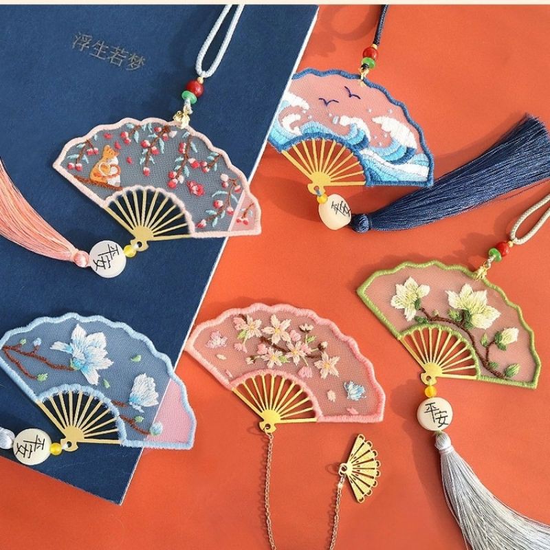 Bộ thêu dây treo, móc khóa bình an, kẹp sách