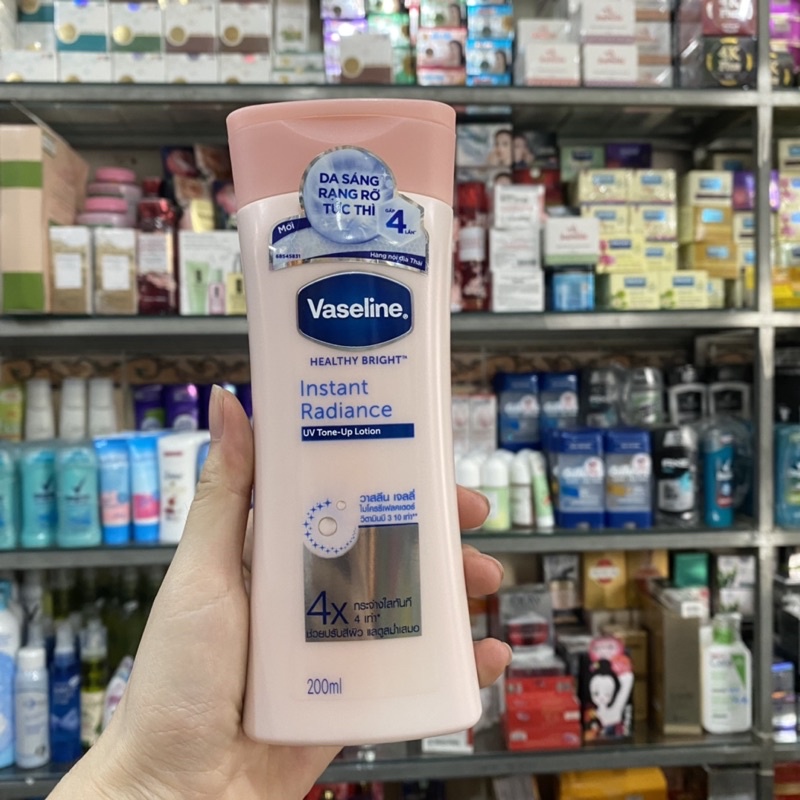 Sữa dưỡng thể làm trắng da Vaseline Healthy White Instant Fair 200ml (bao bì mới)