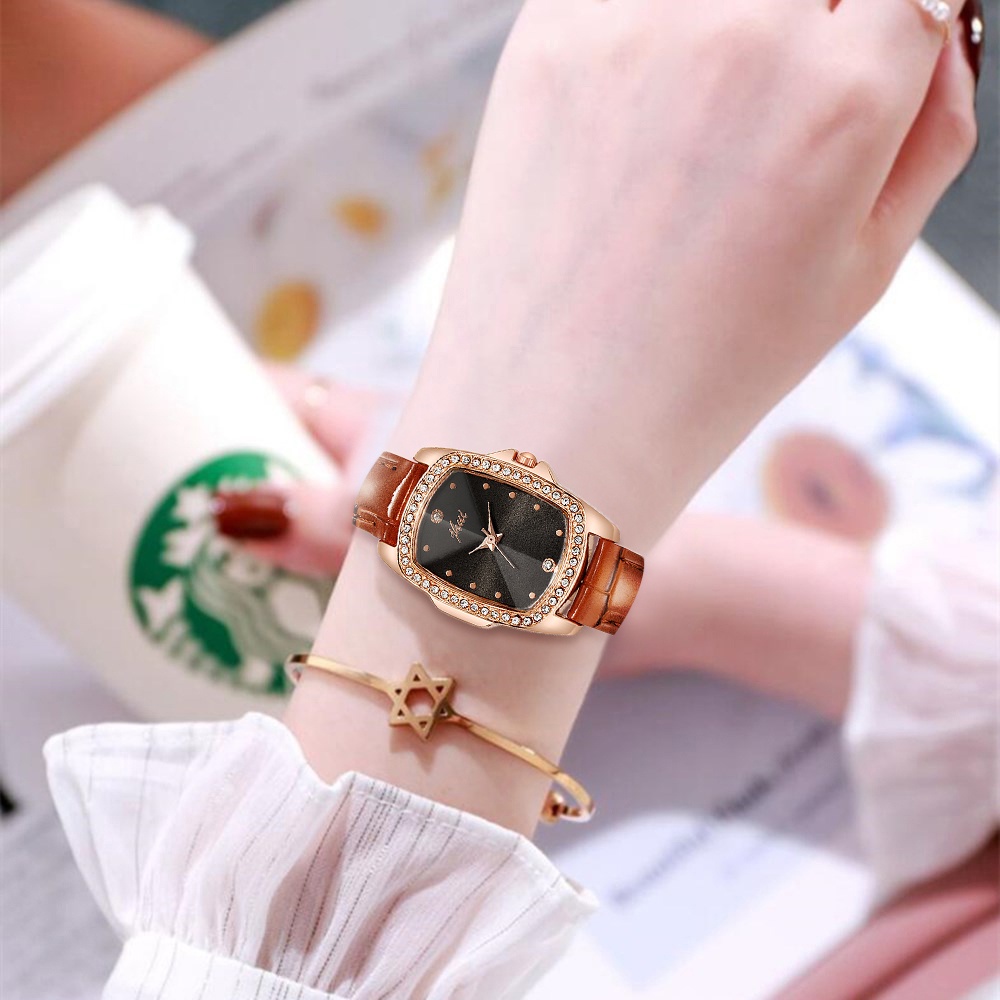 Đồng Hồ Quartz Mặt Chữ Nhật Đính Đá Dây Da Thời Trang