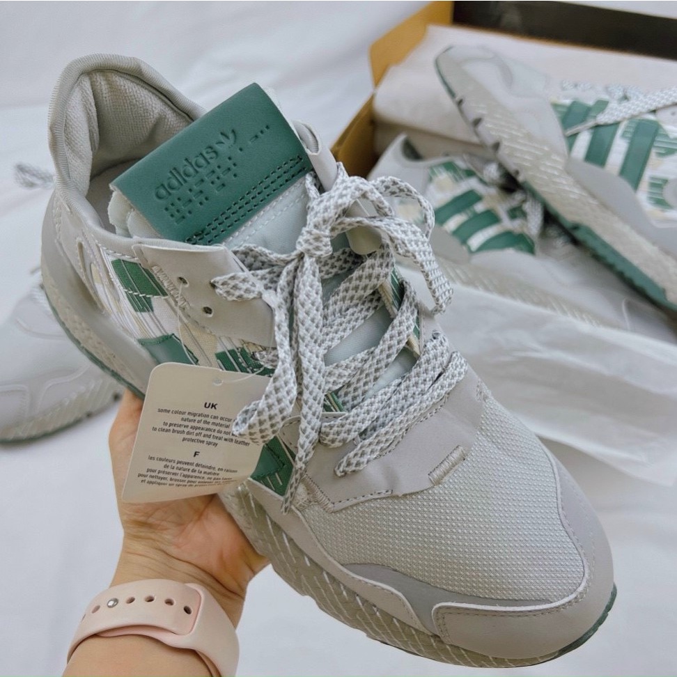 Giày Thể Thao Quỳnh Như Adidas NITE JOGGER