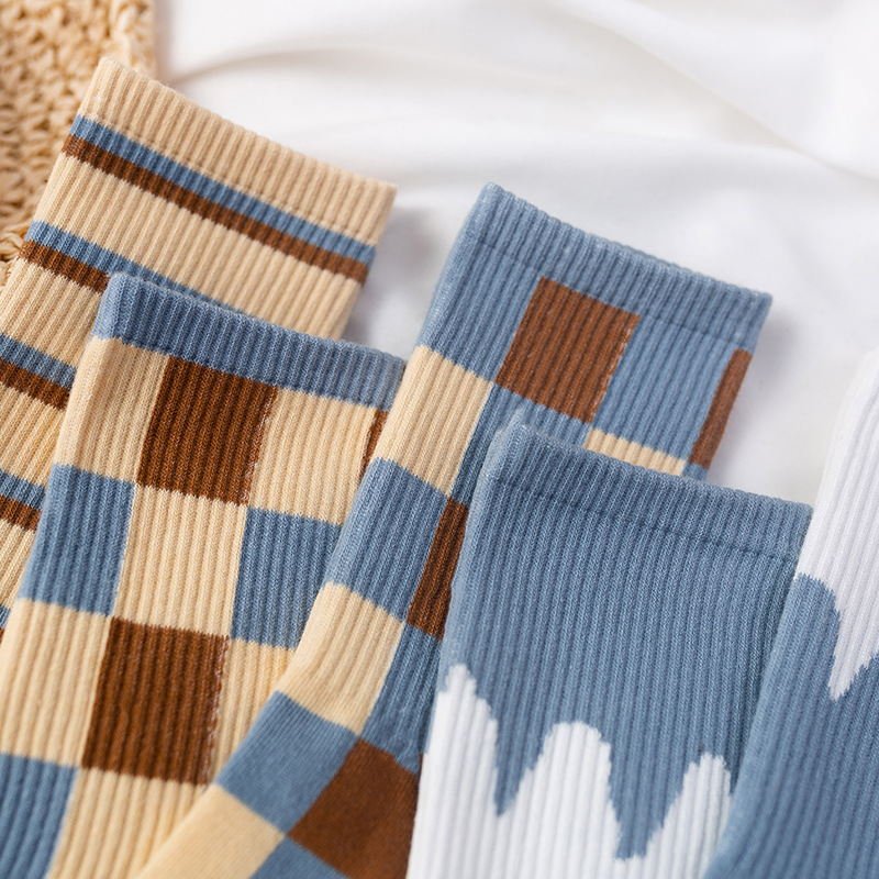 Đôi Vớ Cotton Ngắn Hoạ Tiết Hoạt Hình Xinh Xắn Cho Nữ