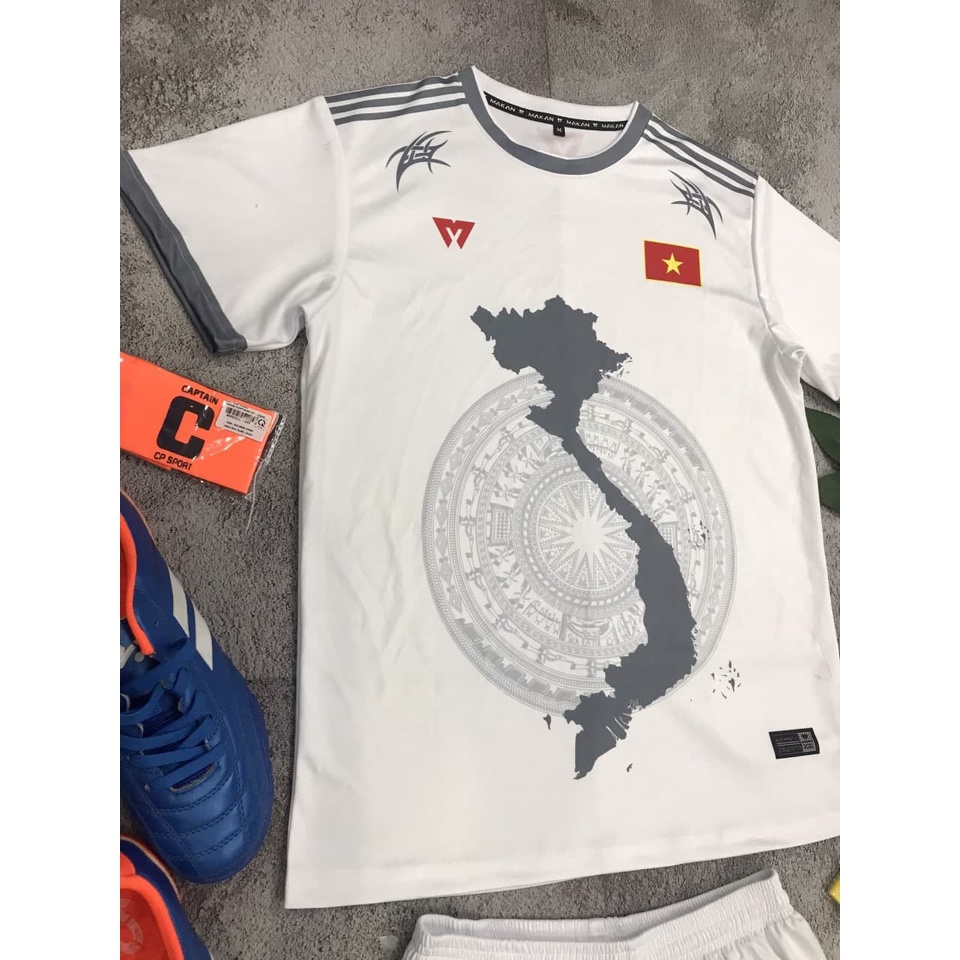 Quần áo đá banh đẹp nam nữ trẻ em Áo Đội Tuyển Việt Nam KBD178