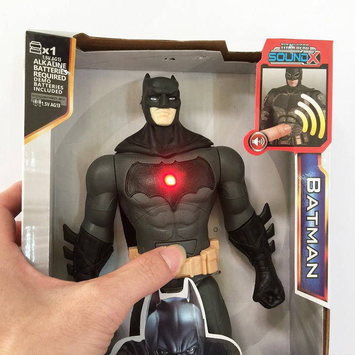 Đồ Chơi Mô Hình Batman Nhựa Đặc Cao 30cm Loại Lớn Có Đèn Led Đỏ Và Phát Nhạc Cho Bé Thích Siêu Anh Hùng