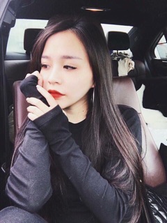 Áo phông xỏ ngón