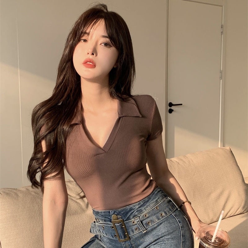 Áo thun cổ tin sexy quyến rũ hit hot 2022 new | BigBuy360 - bigbuy360.vn
