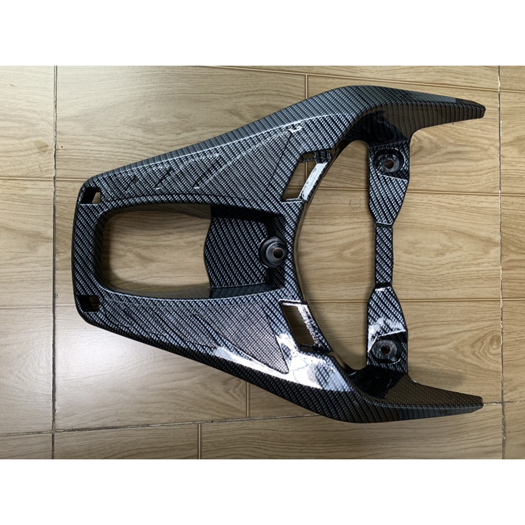 Cảng sau vision kiểu sh 300i màu carbon