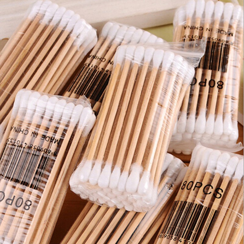Hộp 30-35 Tăm Bông Cotton Hai Đầu Cán Gỗ Dùng Trang Điểm