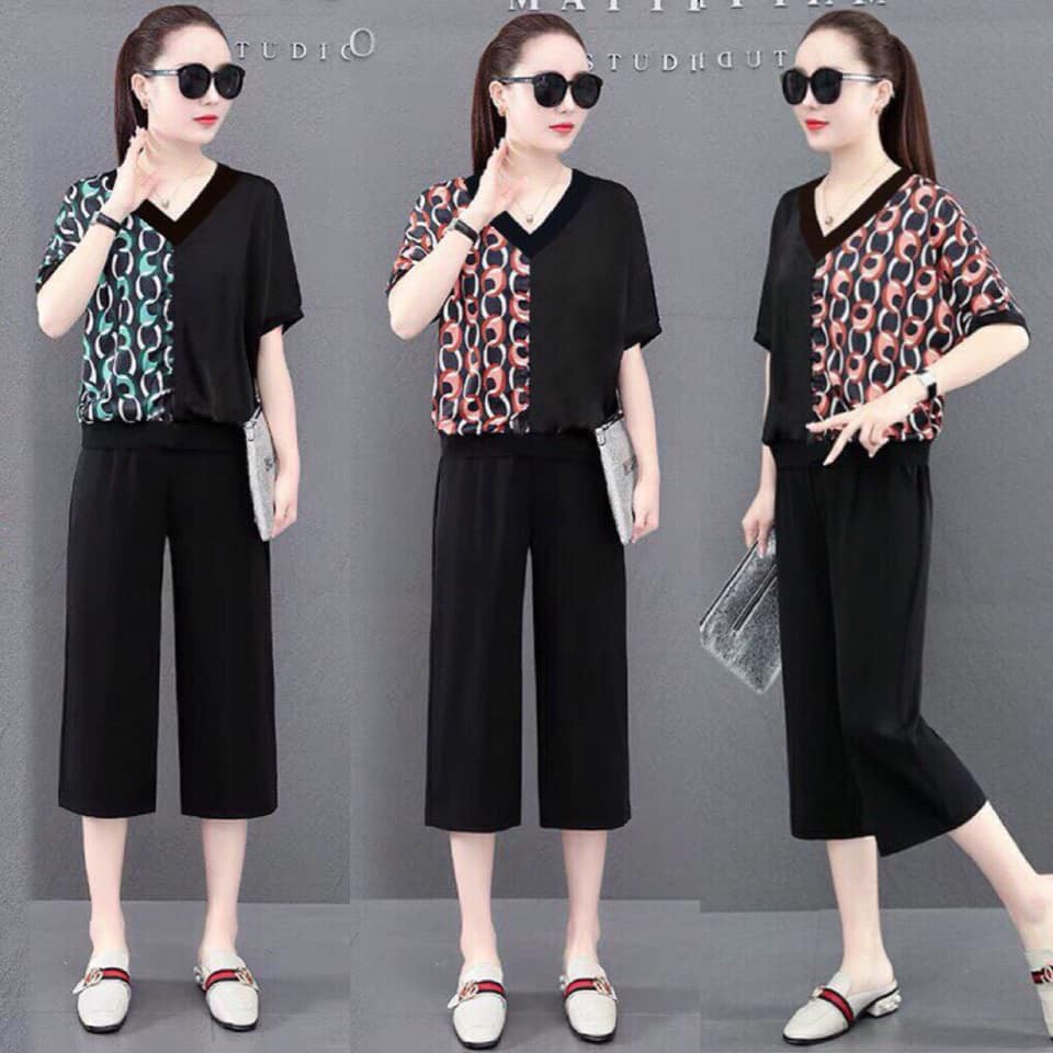 Set bộ lửng ống suông phối họa tiết cổ V