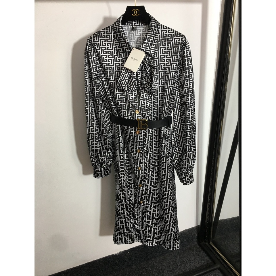 Đầm nữ thời trang cao cấp Balmain phong cách thanh lịch, thời thượng