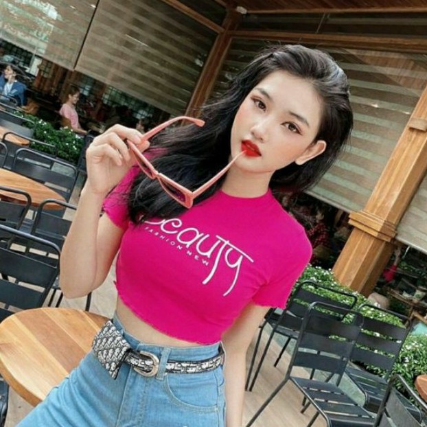 Áo thun tay ngắn croptop in chữ beauty