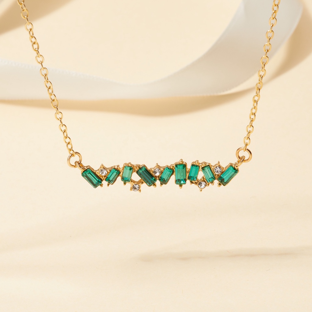 Vòng cổ Mặt Đá Xanh Lá Thời Trang Cho Nữ