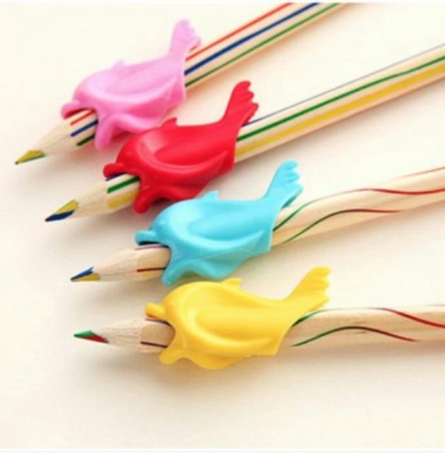 Đệm cá cầm tay hỗ trợ cầm bút