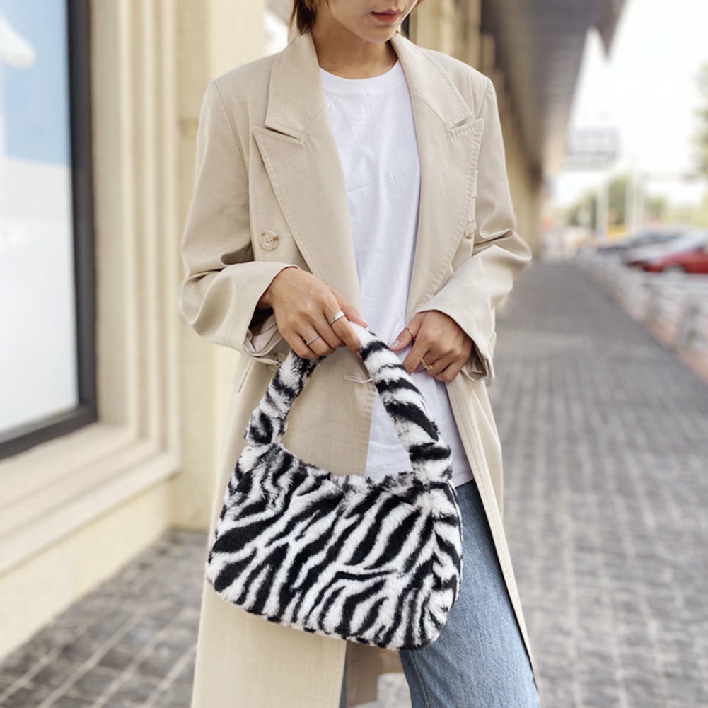 Túi Xách Kẹp Nách Phối Lông Phong Cách Thời Trang Thu Đông Mới Cho Nữ