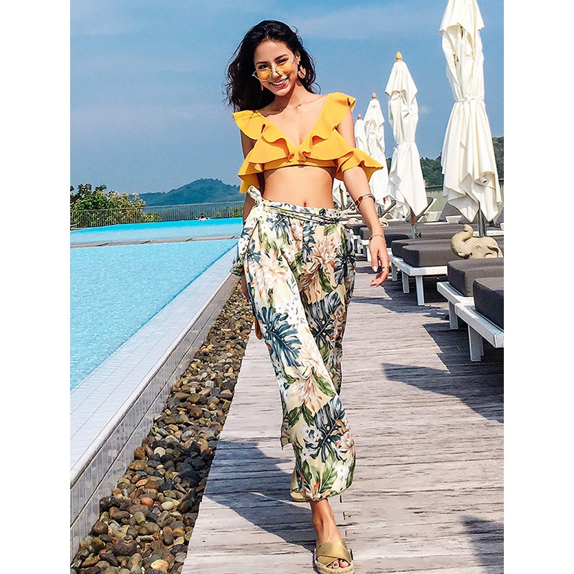 Set đồ bơi vàng cổ V (kèm clip + ảnh khách) | BigBuy360 - bigbuy360.vn