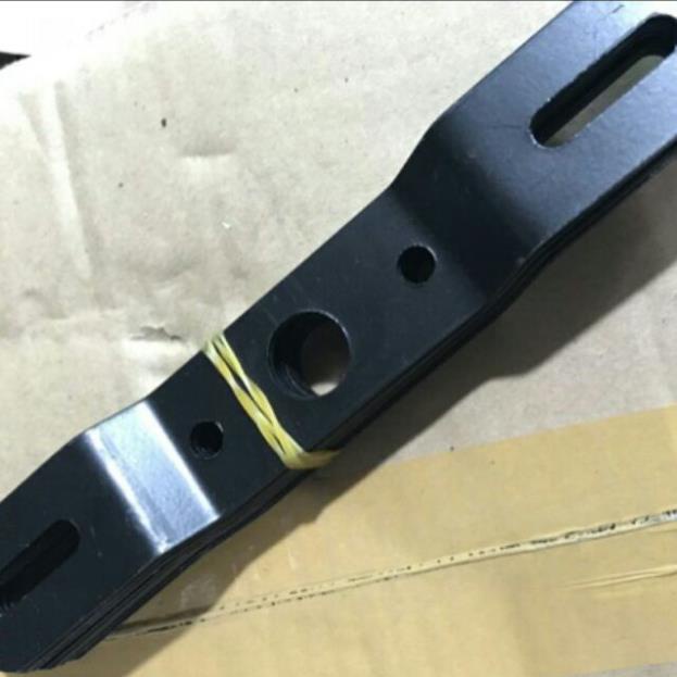 Pass gắn biển số , bảng tên cho xe dream ,wave thanh bắt biển số xe dream