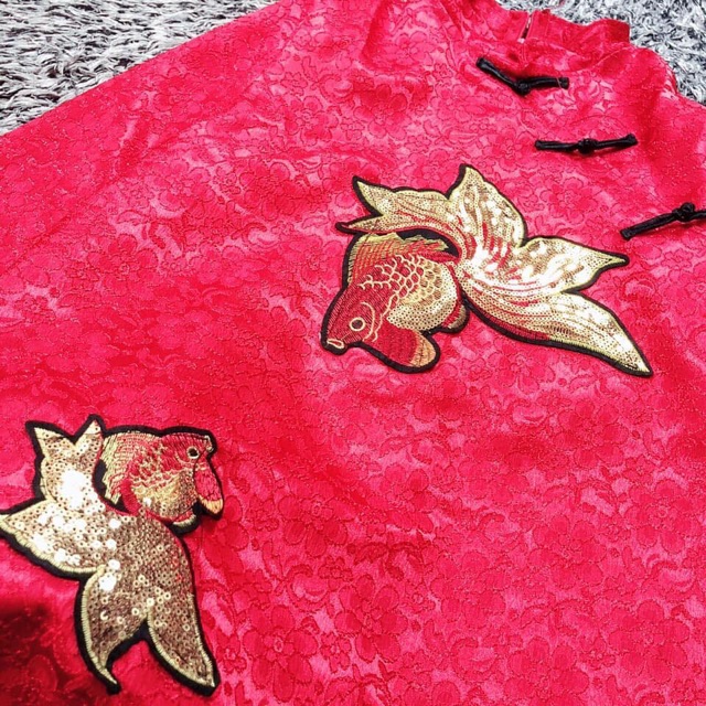 [LOẠI 1] VÁY GẤM CÁ KIMSA ĐỎ MAY MẮN AN LÀNH | BigBuy360 - bigbuy360.vn