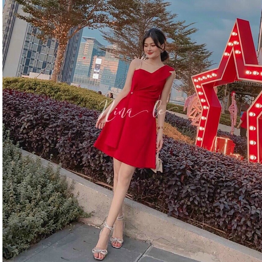 Đầm xòe lệch vai dây cườm bèo eo kèm mút | BigBuy360 - bigbuy360.vn