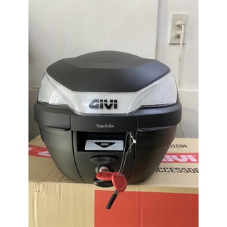 Thùng xe máy givi B27NT kèm đế đệm và bát gắn, mới 100%