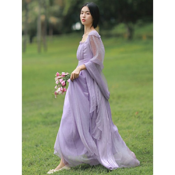 Đầm công chúa màu tím phong cách cổ tích