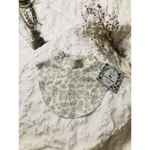 Yếm cao cổ cho bé